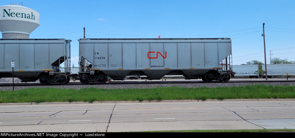 CN 114074